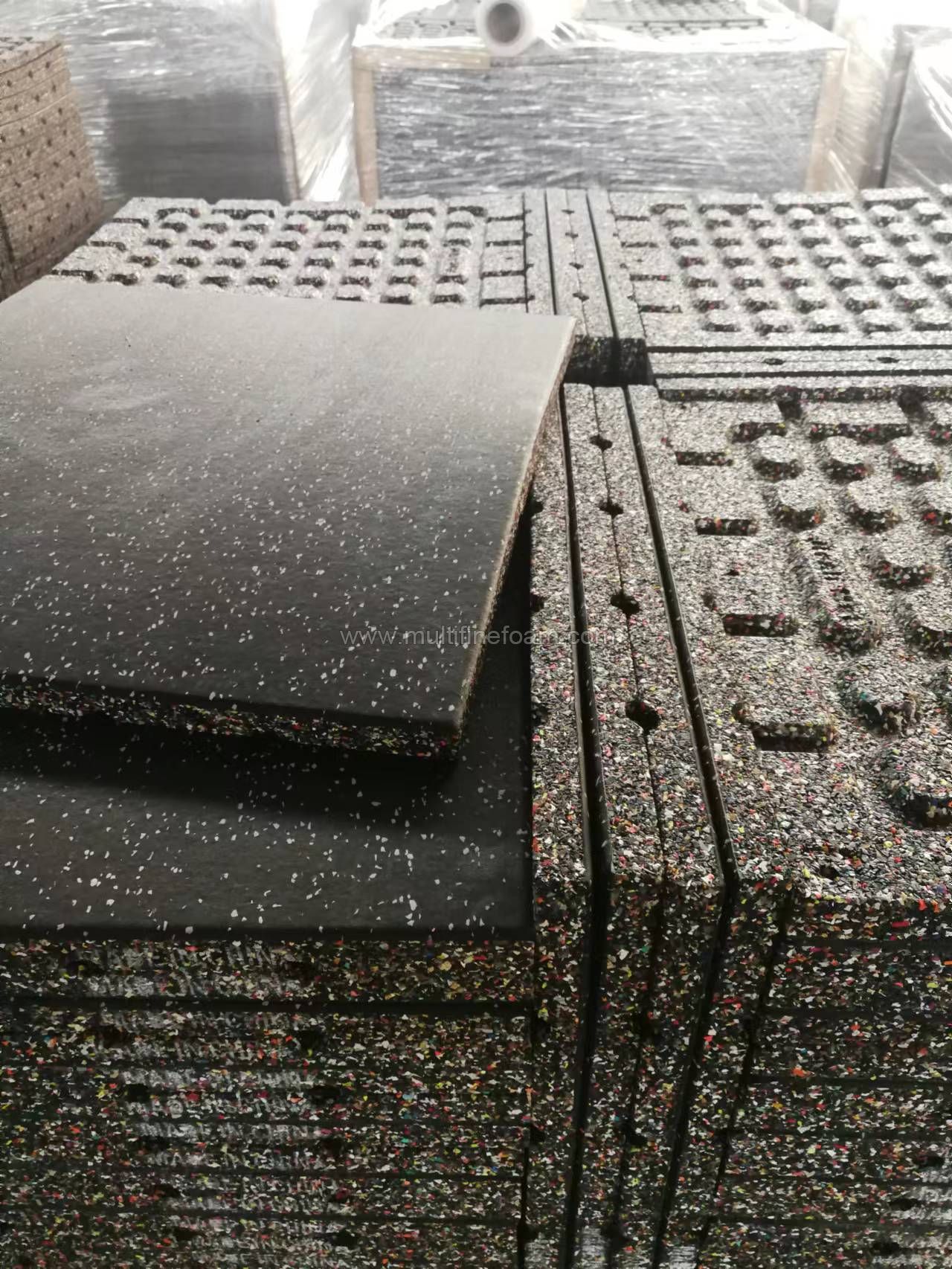 Anti-slip Tile Flooring Home Gym Rubber Flooring Gym Mat